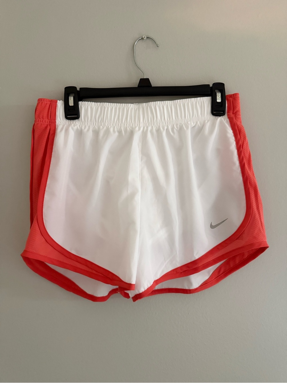 Nike White and Coral Athletic Running Shorts Size Medium NWT